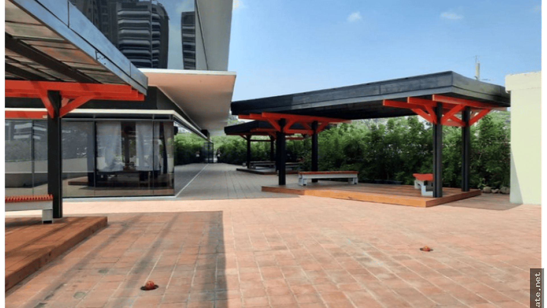 OFICINA AMUEBLADA EN ALQUILER – DESIGN CENTER, ZONA 10 | - Miniatura 13