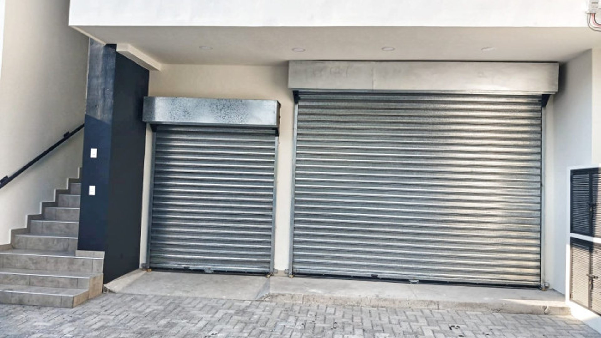 RENTA DE LOCAL COMERCIAL Y APARTAMENTO EN EL SALVADOR - Miniatura 2