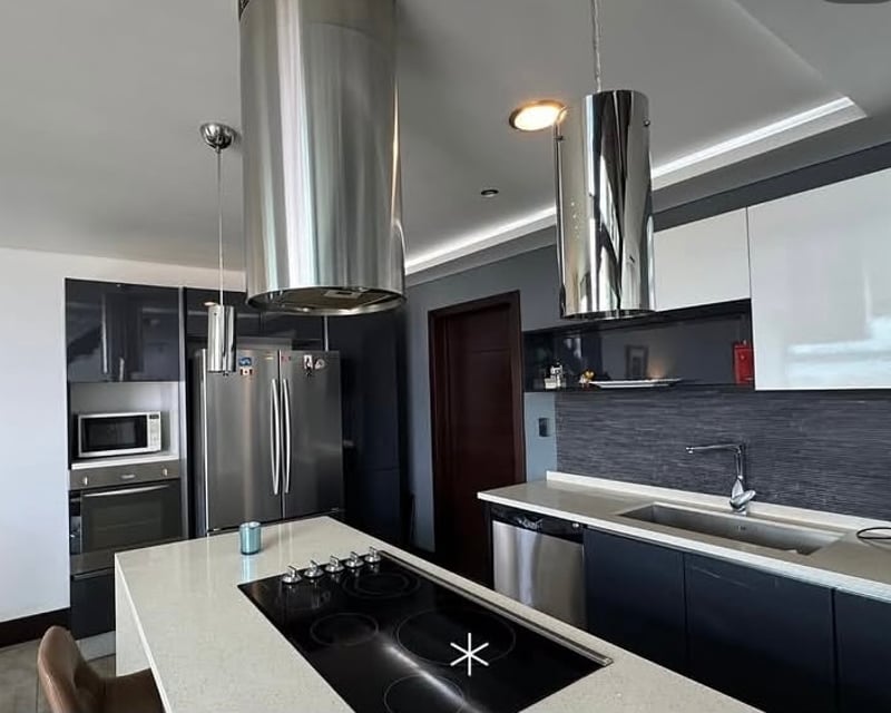 VENDO LINDO PENTHOUSE VIÚ CAYALÁ ZONA 16 ( 2 niveles )