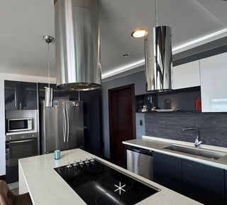 VENDO LINDO PENTHOUSE VIÚ CAYALÁ ZONA 16 ( 2 niveles )