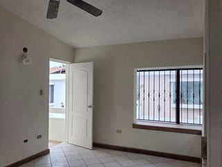ALQUILER DE LINDA CASA - COLONIA VILLA SOL, ZONA 12 - 5