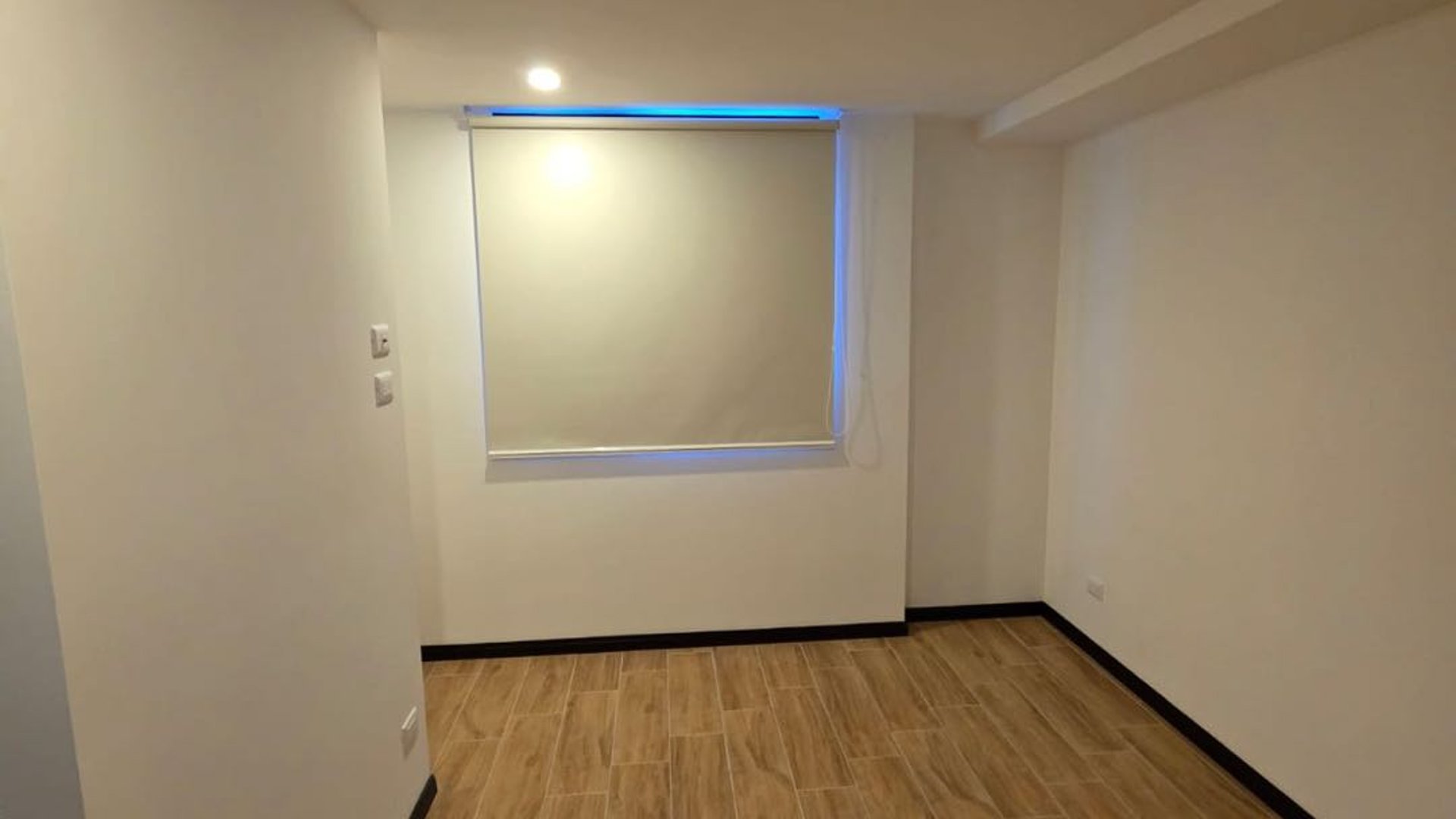 Apartamento En Renta Edificio Essenza Zona 13 - Miniatura 2