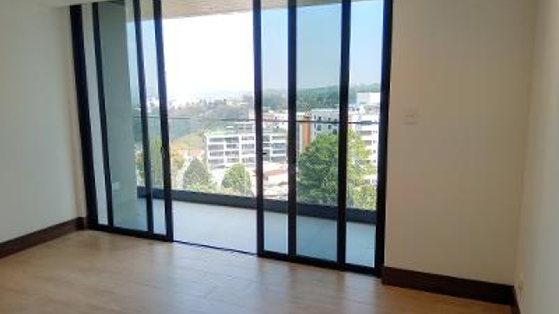 Alquilo Apartamento Nuevo en zona 15 Gauda