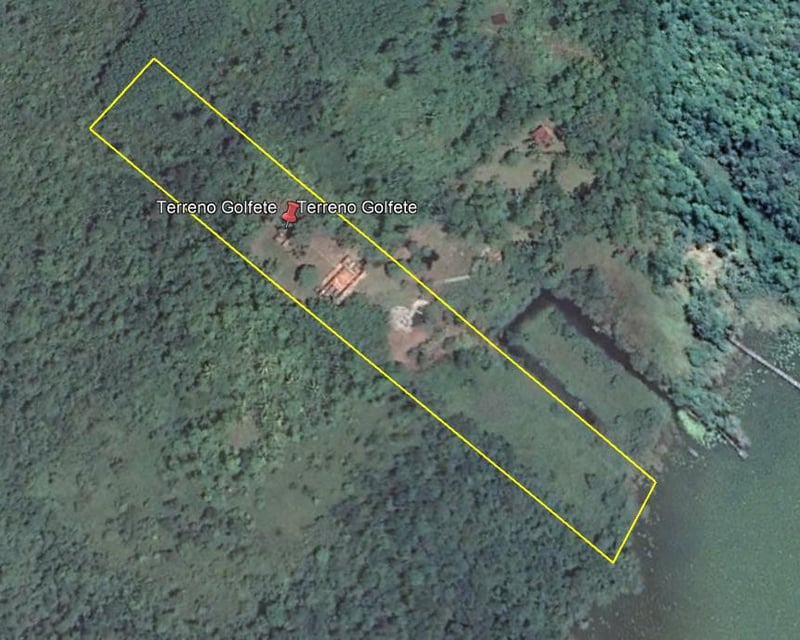 VENTA 2 Manzanas orilla lago de Izabal Livingston