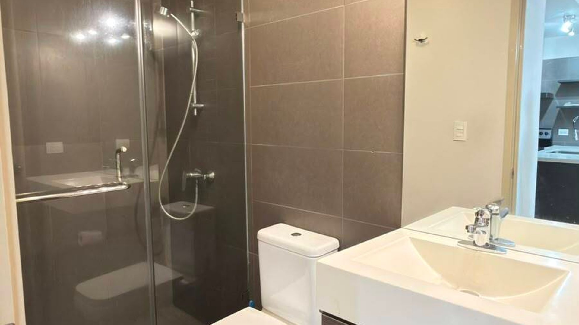 Apartamento en Renta zona 10 / Venti4 - Miniatura 11