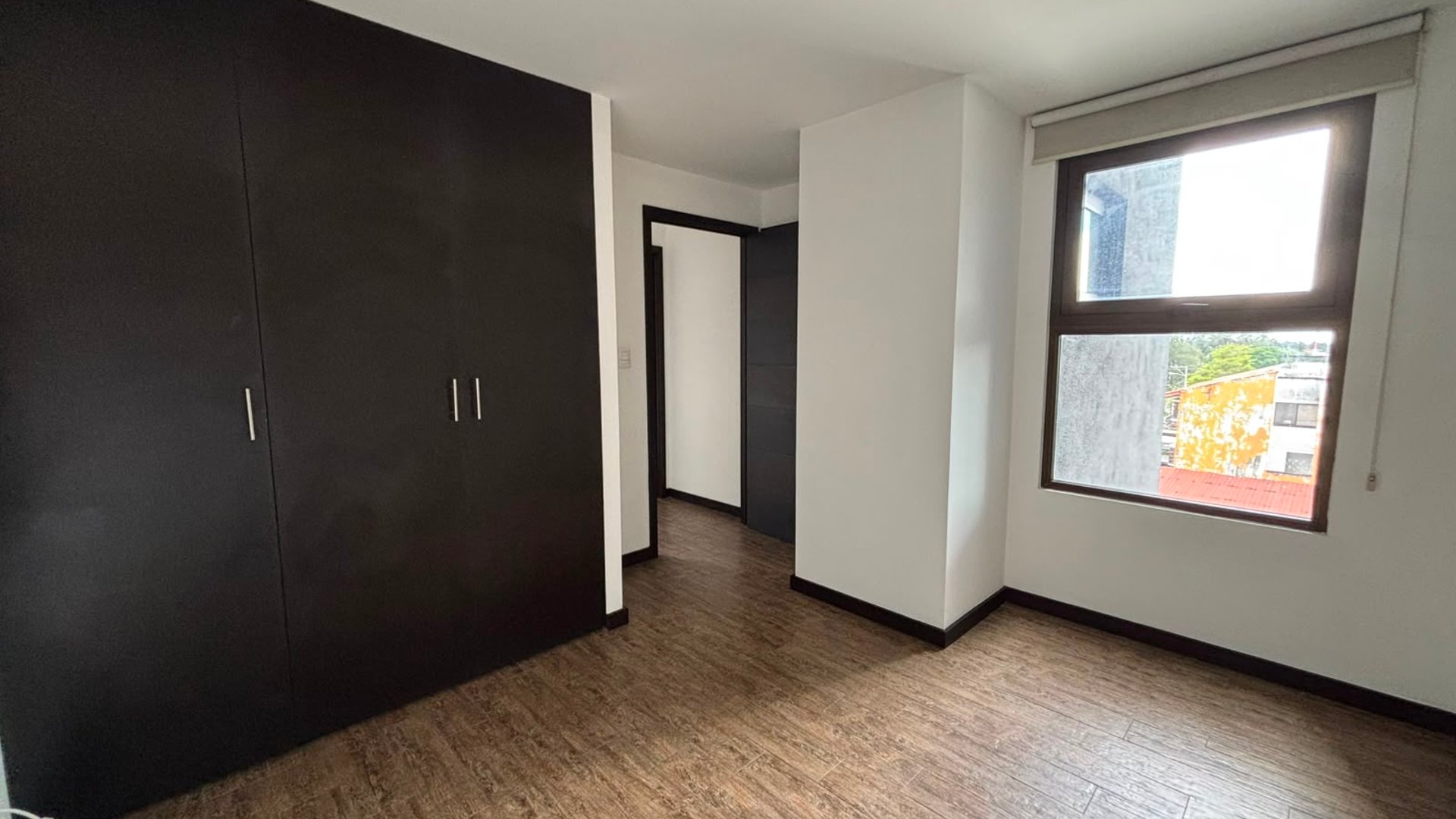 Apartamento en Alquiler Edificio Torre 360, zona 15 - Miniatura 8