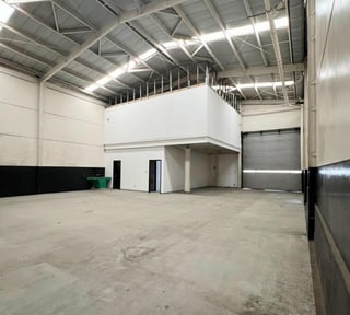 Renta de bodega en Ecoplaza KM 22 CAES - Villa Canales Ref-5966