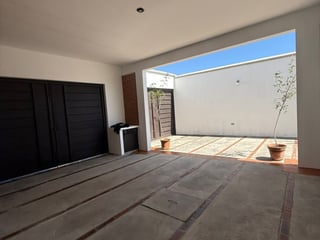 Casa en venta entre Sta. Lucía Milpas y Bárcenas - 2