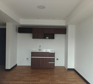 APARTAMENTO EN EDIFICIO SALOMÉ ZONA 1