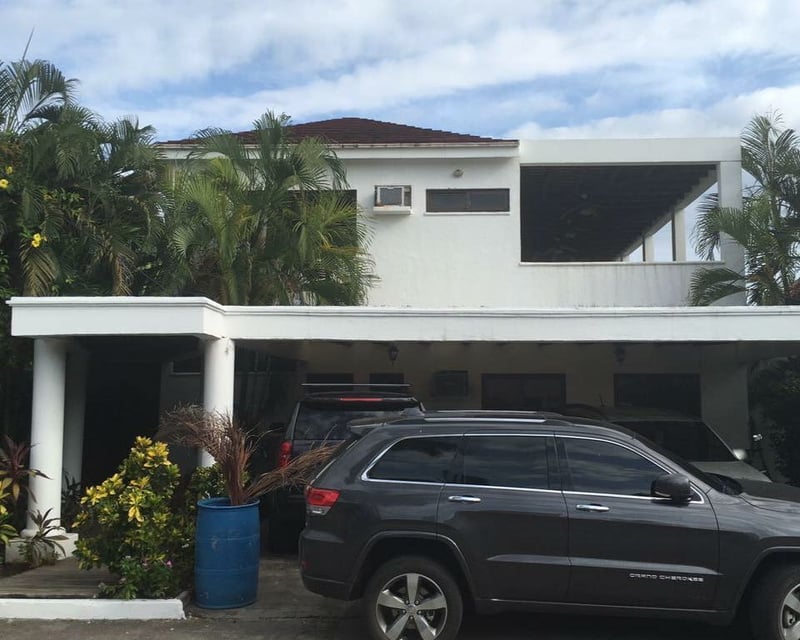 Casa de playa con 4 habitaciones en alquiler Altamar