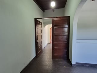 Casa en renta para oficinas zona 15 Vista Hermosa 1 - 4