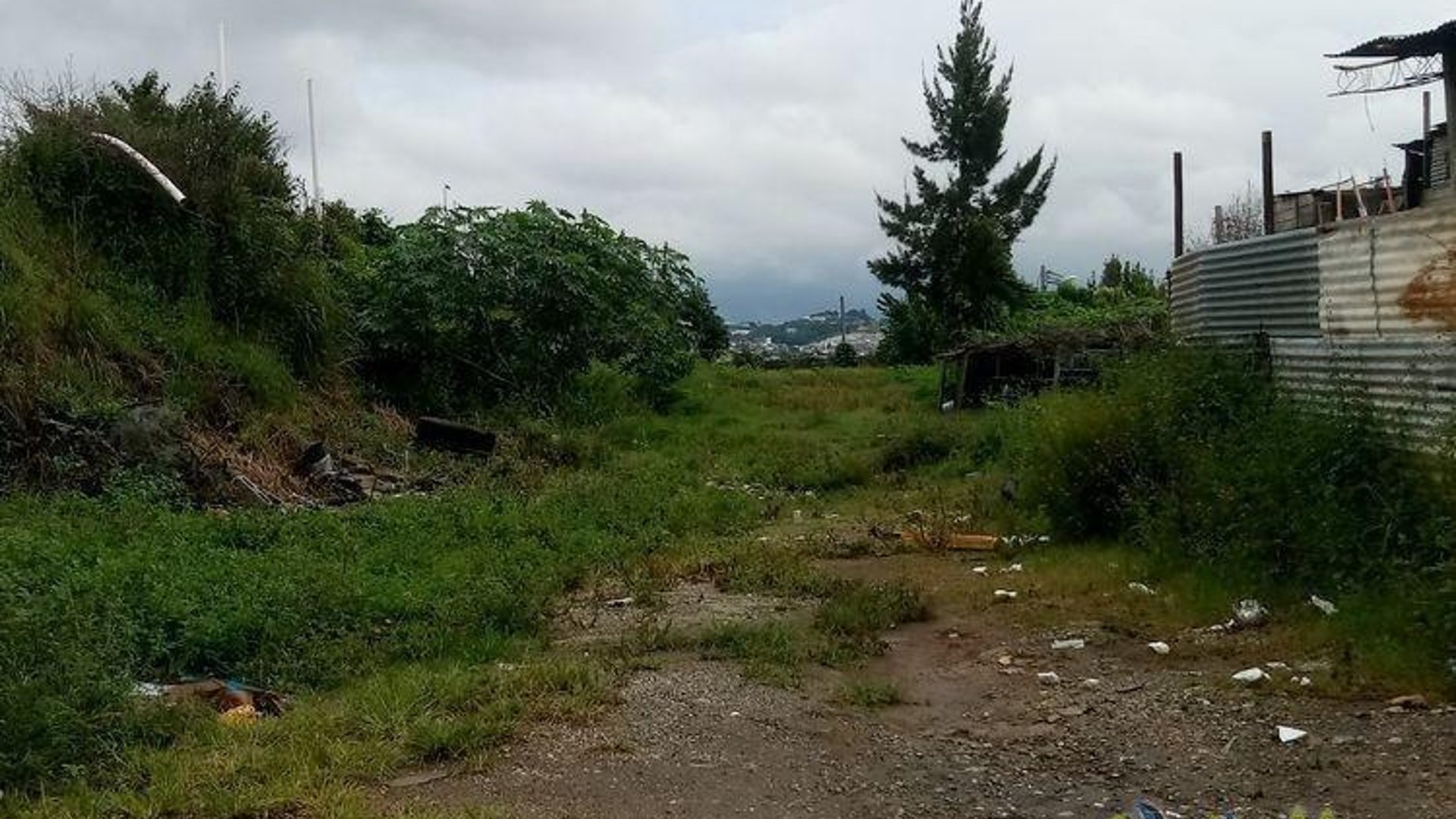 Vendo Terreno de 7,250vrs² adelante de Ciudad Peronia