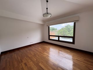 EXCLUSIVA CASA EN ENCINOS DE CAYALA III Zona 16 | 3 Niveles - Image 11