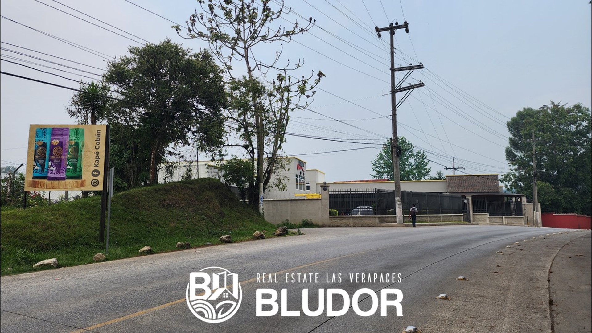 Terreno 320m² en Venta y/o Renta Zona 9 Cobán - Miniatura 5