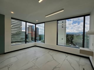 RENTA Oficina Zona 10 Edificio Interaméricas - 3