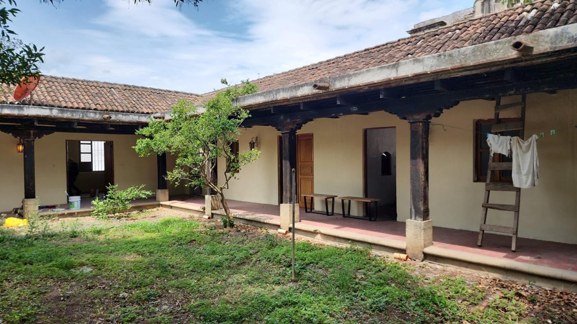 Casa de uso Comercial de renta en Antigua Guatemala