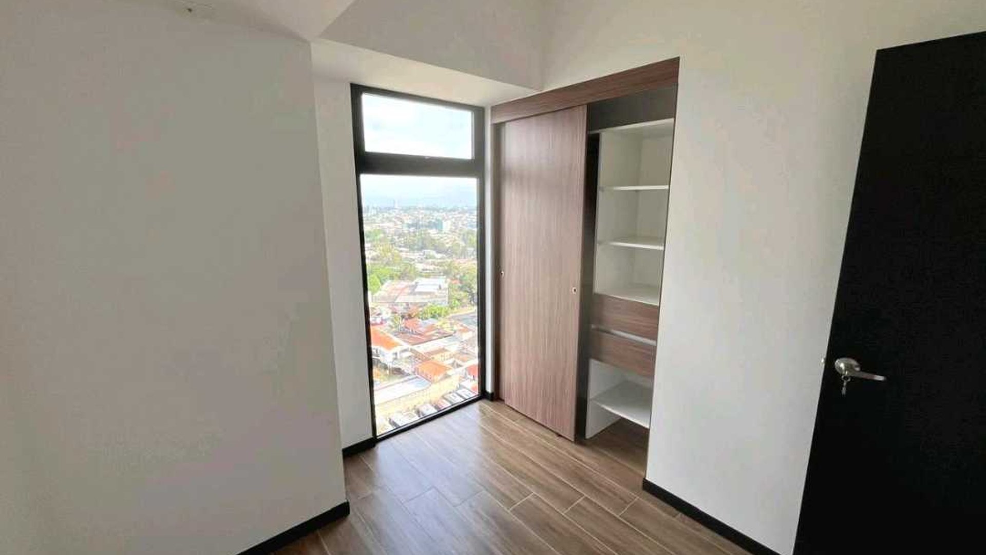 APARTAMENTO EN ALQUILER????Edificio Marabi, Mariscal Zona 11 - Miniatura 4
