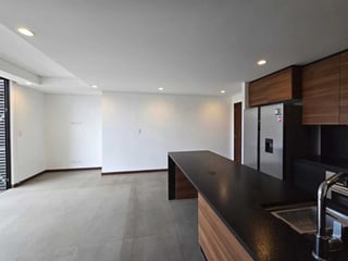 APARTAMENTO EN ALQUILER / VENTA 📍 Reserva 5a. Avenida, Zona 14 - 5
