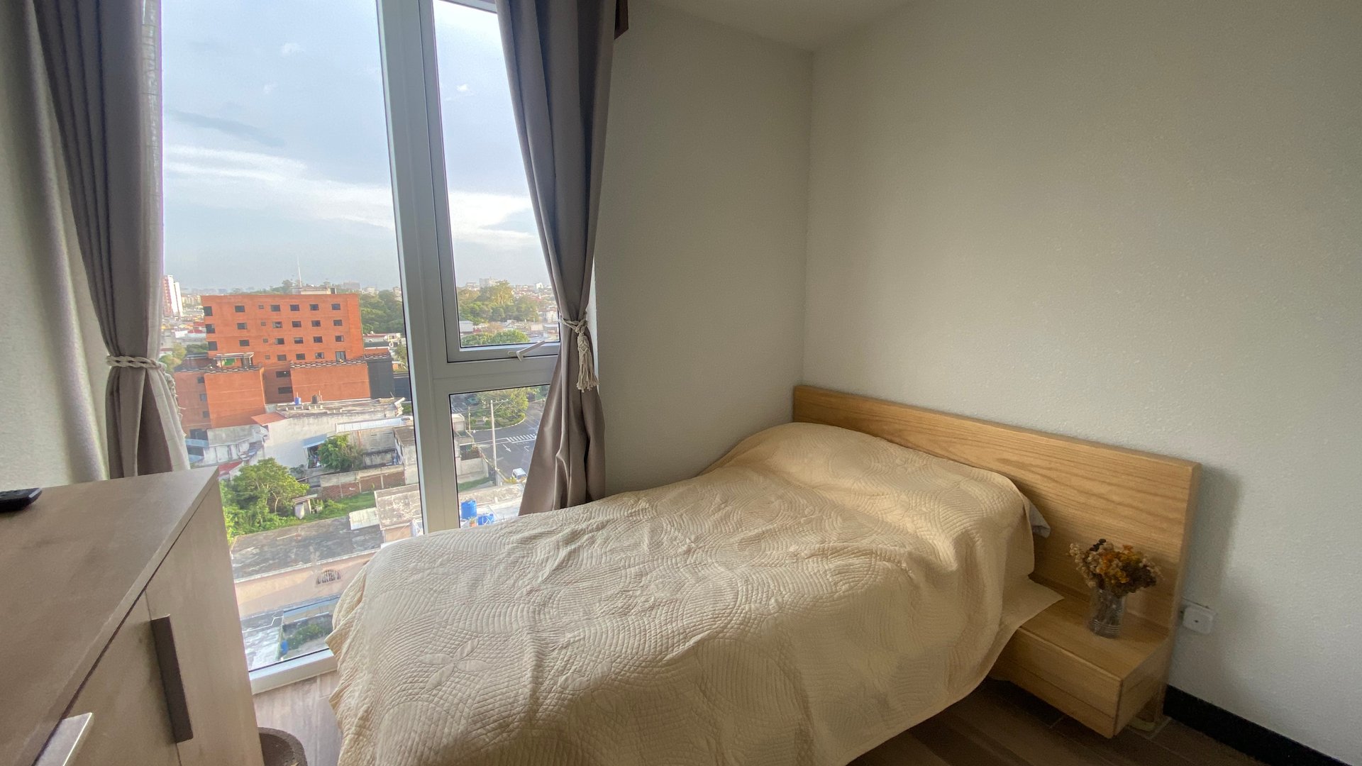 APARTAMENTO EN VENTA EDIFICIO BOSSEN ZONA 2 - Miniatura 3