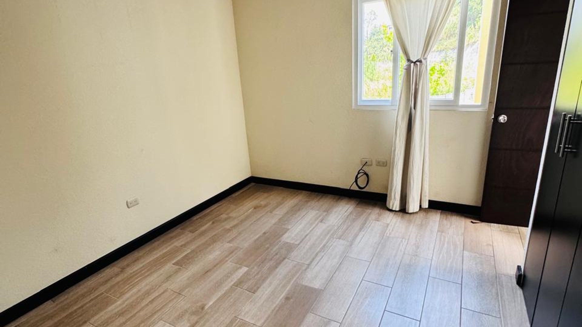 ???? CASA EN RENTA – 3 HAB + JARDÍN AMPLIO | BOSQUES DE ARRAZOLA - Miniatura 9