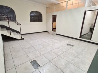 Casa en Renta con Uso Comercial en Zona 7 Guatemala - 5