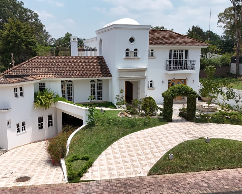 Exclusiva Casa en Venta Cayala Zona 16