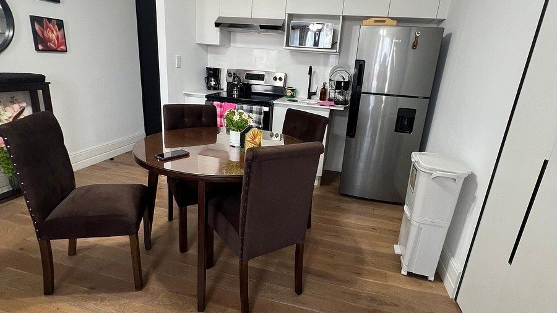 Apartamento en Renta - Céntrico Zona 5 Torre 3 - Image 1