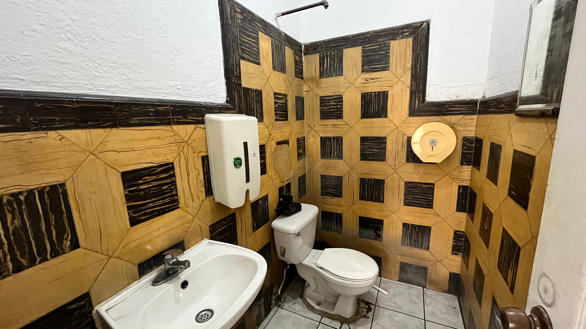 Propiedad Comercial en Alquiler | Avenida Petapa - Miniatura 19