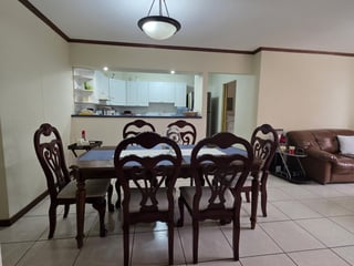 Apartamento Amueblado en Zona 10 Guatemala - 3