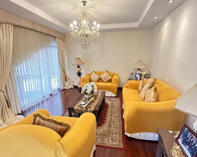 Alquilo Amplio Apartamento Amueblado en zona 14 Quinta Bella Sur