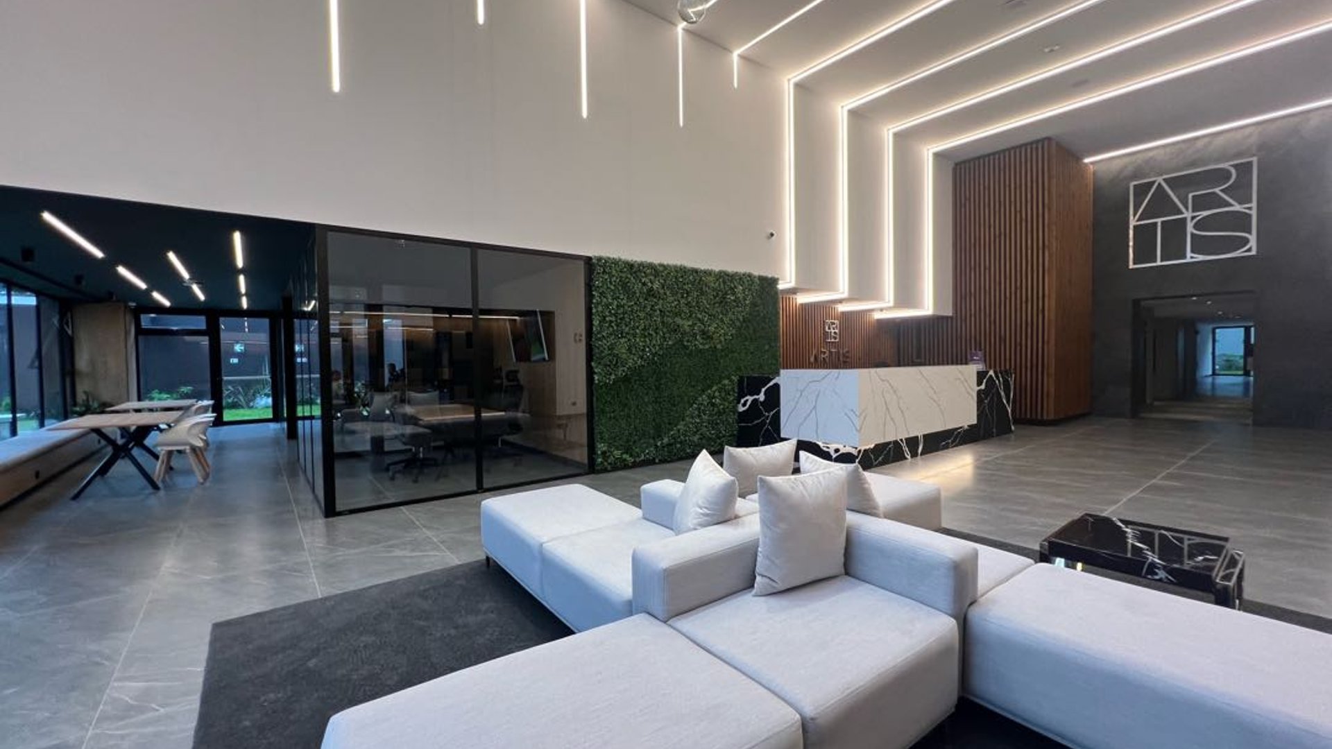 *Venta de apartamento 2 Dormitorios en Artis, Zona 13*