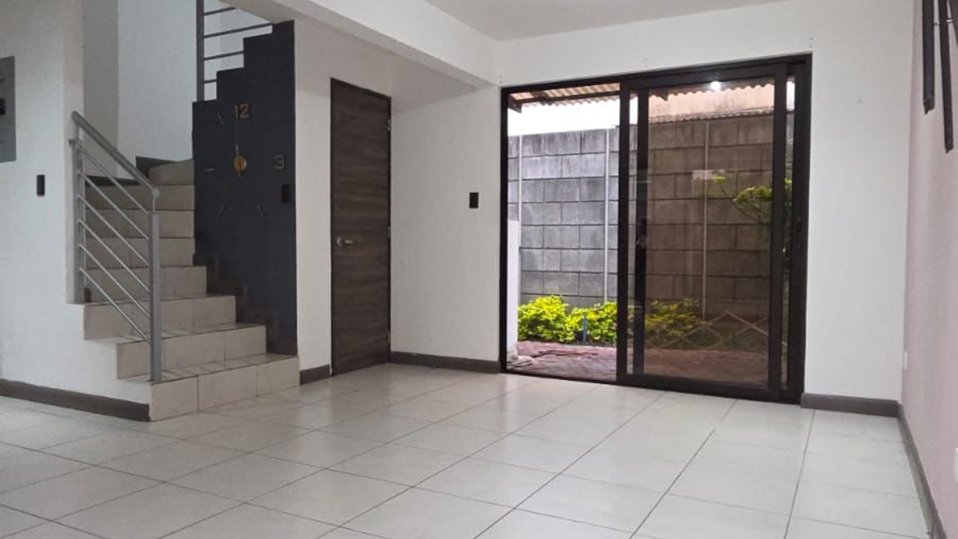 TOWN HOUSE EN RESIDENCIAL ALIKA CLUB KM. 20.5 CAES - Miniatura 3