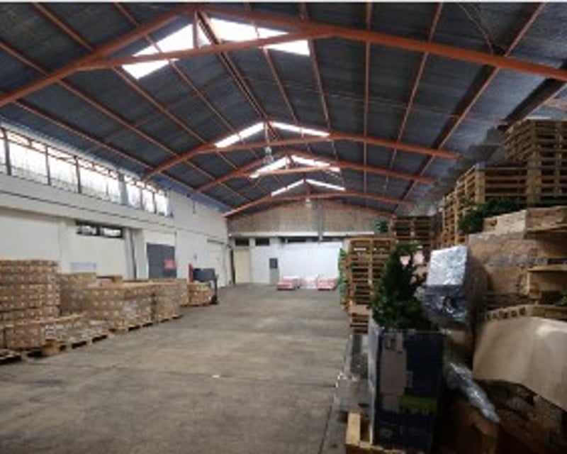 Propiedad comercial en venta con 2 frentes sobre la Roosevelt Ref-5694