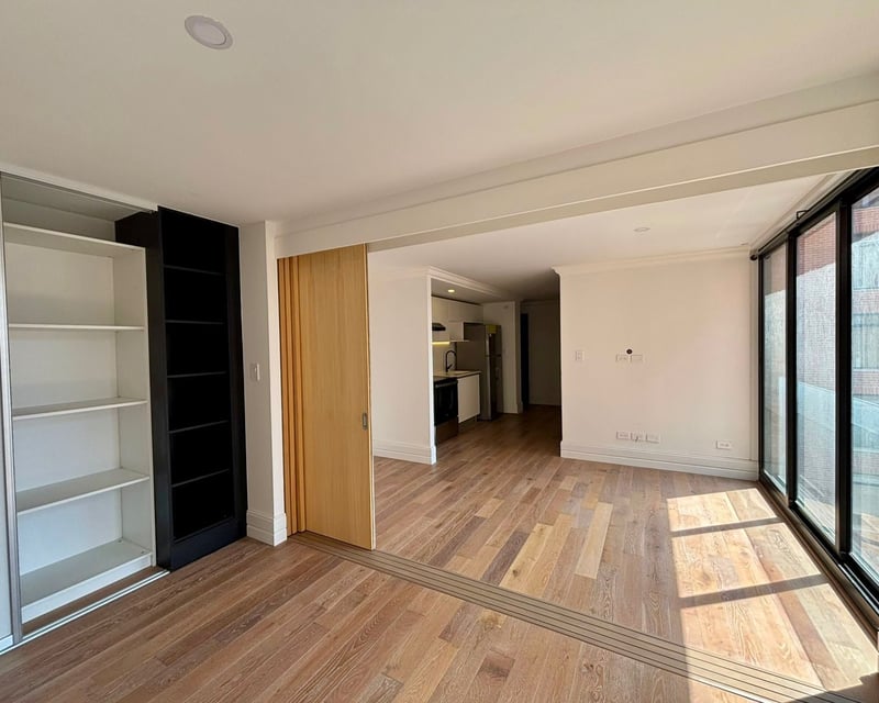 Apartamento en venta de 1 habitacion con balcon en zona 5 Ref-5390