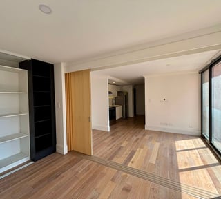 Apartamento en venta de 1 habitacion con balcon en zona 5 Ref-5390