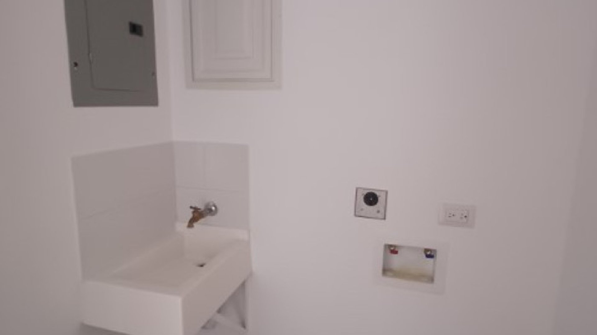 Apartamento en renta Edificio ROQUE Zona 2 Ciudad - Miniatura 24