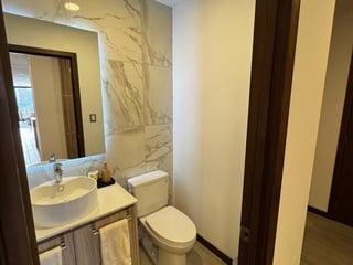 Apartamento con balcón en venta de 2 habitaciones con  Z15 Ref-5434 - 5