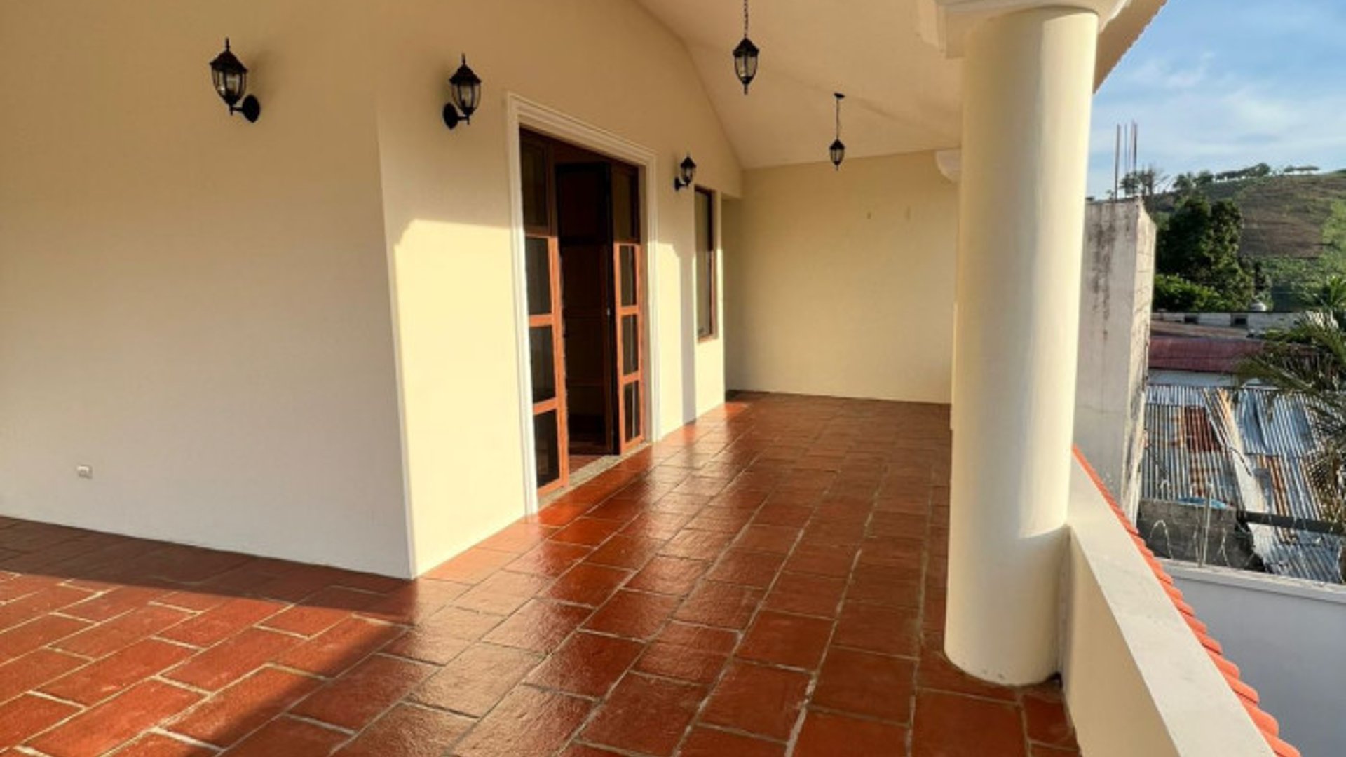 Casa grande en venta en Jutiapa sobre calle principal - Miniatura 13