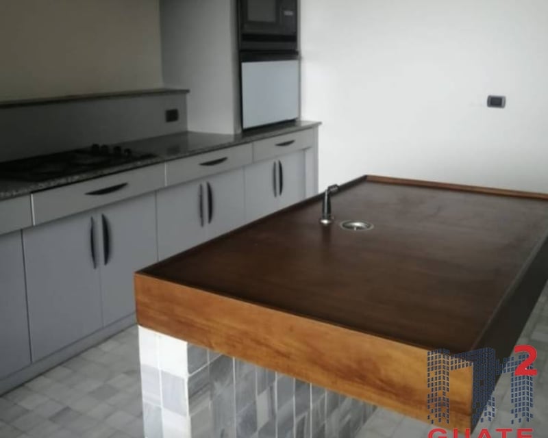 Apartamento en Venta, Zona 14 (V8663)
