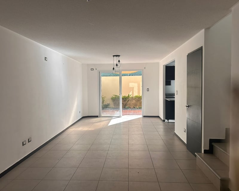 Casa en Renta 3 habitaciones, Cumbres de la Arboleda, Km 21 CAES