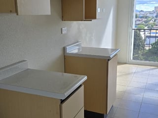 📍 APARTAMENTO EN VENTA – 2 HAB + BALCÓN FRANCÉS | ALTURA 3 | ZONA 3 - 2