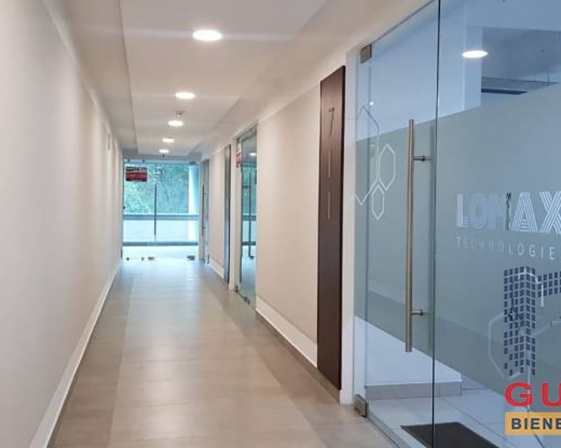 Oficina en Venta, Zona 15 (V8258)