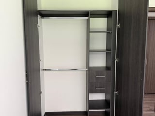 APARTAMENTO CON LINEA BLANCA EN EDIFICIO DI FIORI ZONA 7 - 5