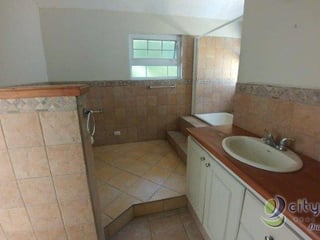 Casa en Venta en Carretera al Salvador Km. 27.3 - 4