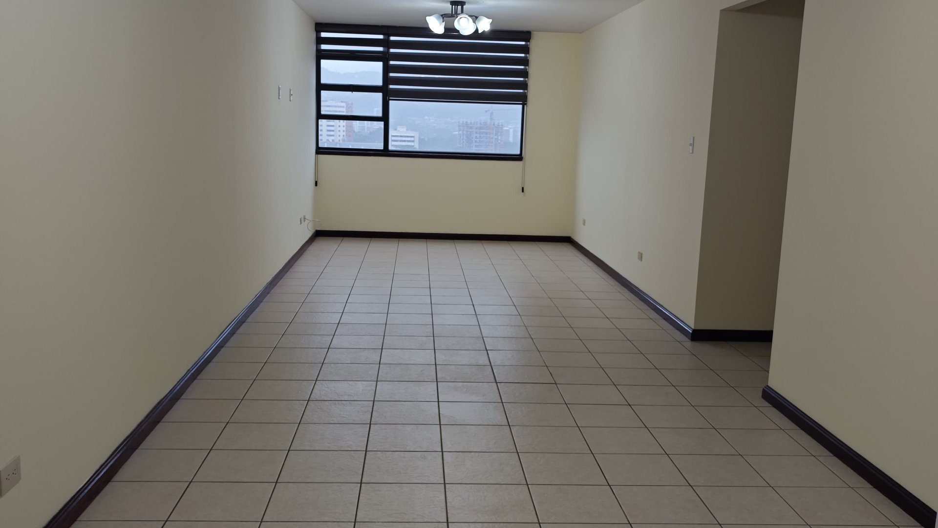 ???? APARTAMENTO EN RENTA – 2 HAB |SANTORINI AMÉRICAS | ZONA 14 - Miniatura 3