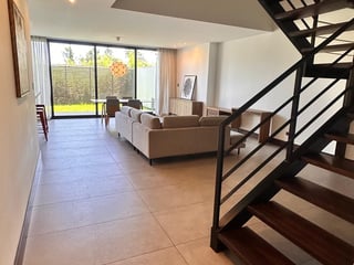 Precioso apartamento de 2 niveles con jardín en ZEN zona 16 - 4