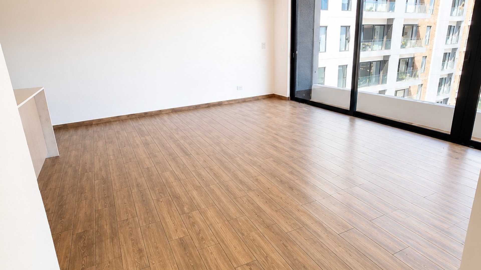 Apartamento en Alquiler Zona 15, Edificio Parque 15 - Image 1