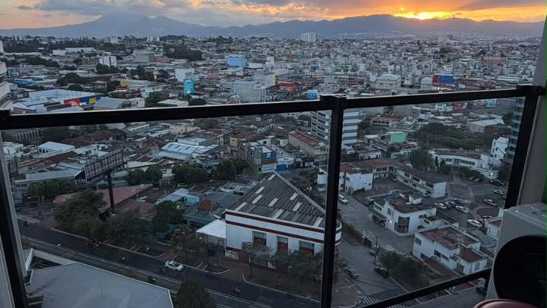 Apartamento amueblado en alquiler | Zona 4