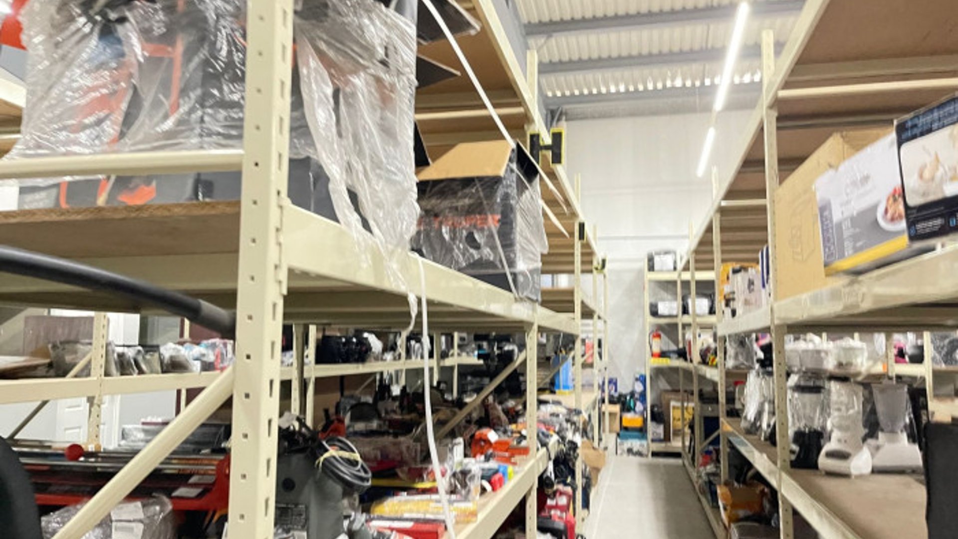 Local Comercial en renta en Plaza Comercial de Zona 18 - Miniatura 5