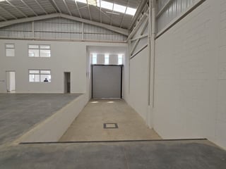 Ofibodega en Renta – Industrial CAES KM27 - 2